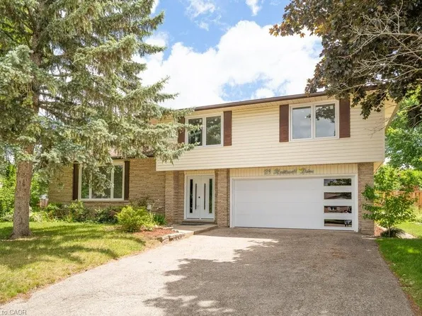 21 Halliwell Dr, Kitchener, ON N2B 2M5