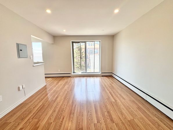 10 Park Row W UNIT 8, Hamilton, ON L8K 2J4