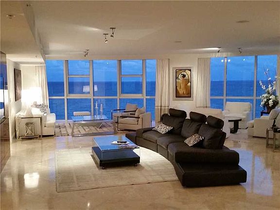 5th image of 18671 Collins Ave APT 2104
