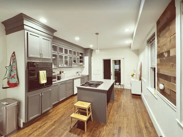 23-25 Grampian Way, Dorchester, MA 02125