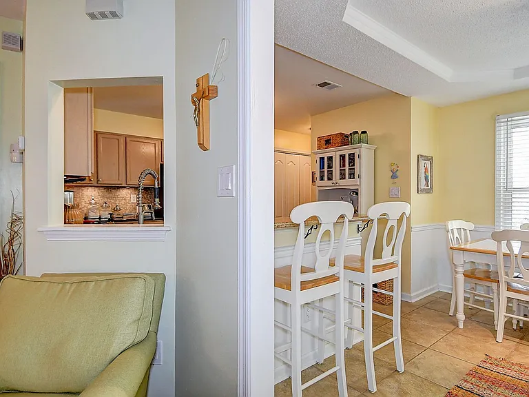 306 Esplanade Pl — Photo 9