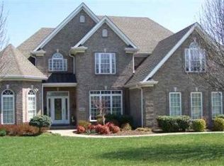 1612 Ridgeside Ave, Bowling Green, KY 42104