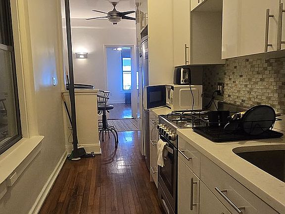 2nd image of 228 W 17th St #2B