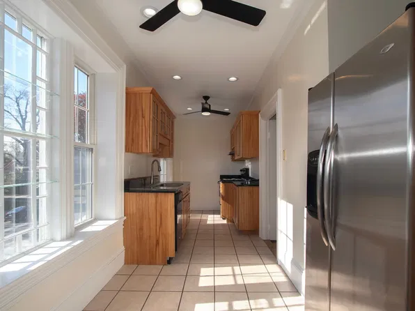 45-47 Summer St, 45-47 Summer St #3, Dover, NH 03820