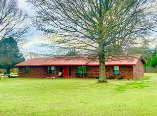 909 Ray Rd, Clarksville, AR 72830