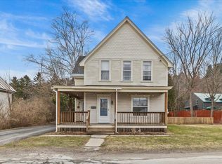 90 Circle St, Barre, VT 05641