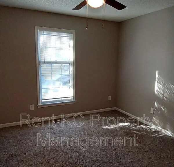 7013 Orchard St — Photo 32