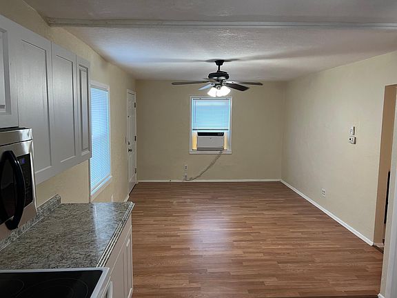 5th image of 11401 Lockwood St