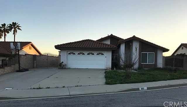 1st image of 663 Carolie Ln