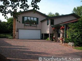9515 Briar Cir, Bloomington, MN 55437