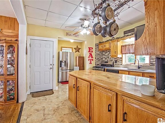 3rd image of 347 Price St