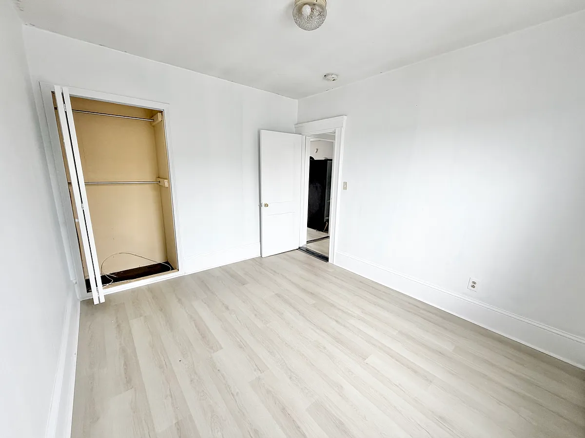 Building Photo - 187 Sisson St #3