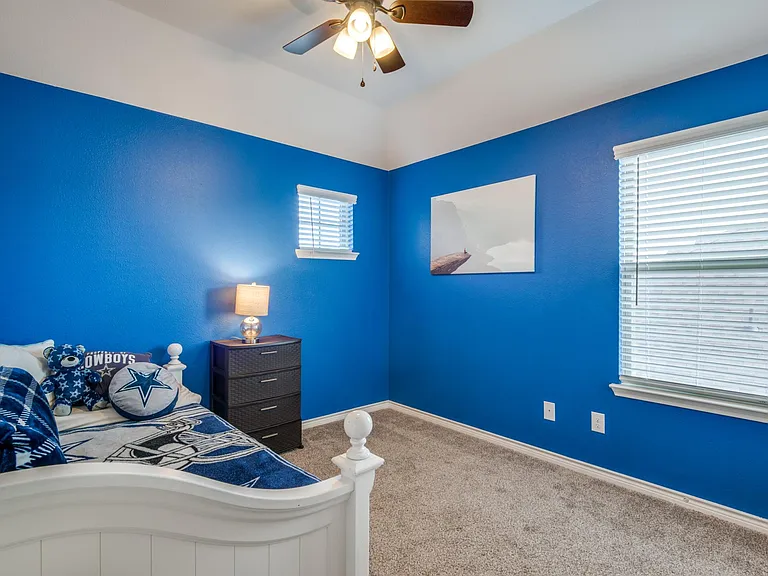 2152 Miramar Dr — Photo 14