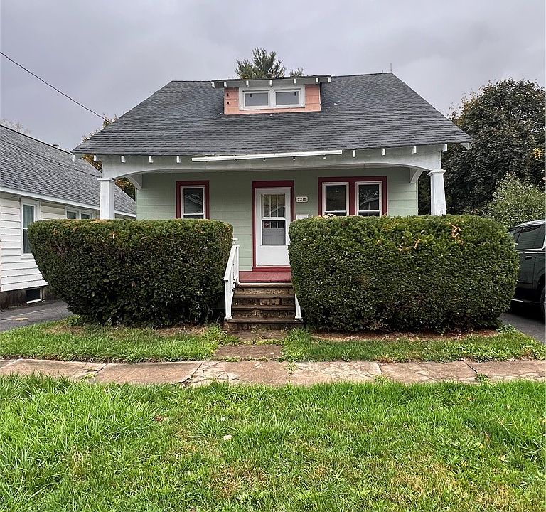 1st image of 2218 Maynard Ave