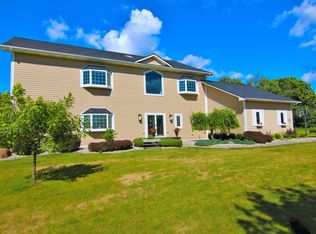 8433 Mist Field Ct, Howell, MI 48843