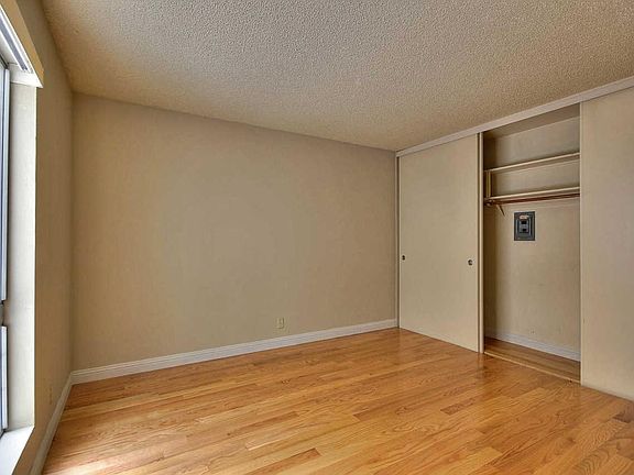 5th image of 150 28th St APT 1