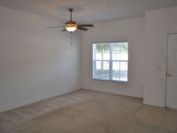 3rd image of 10136 Regent Square Dr