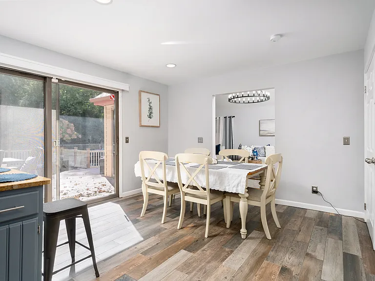 5 Bay Woods Dr — Photo 9