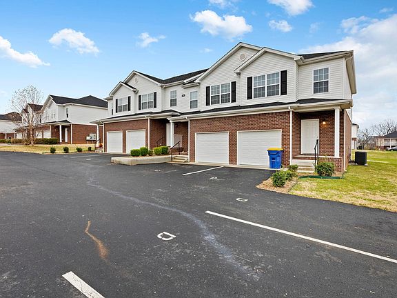 2nd image of 730 Village Creek Dr Unit B