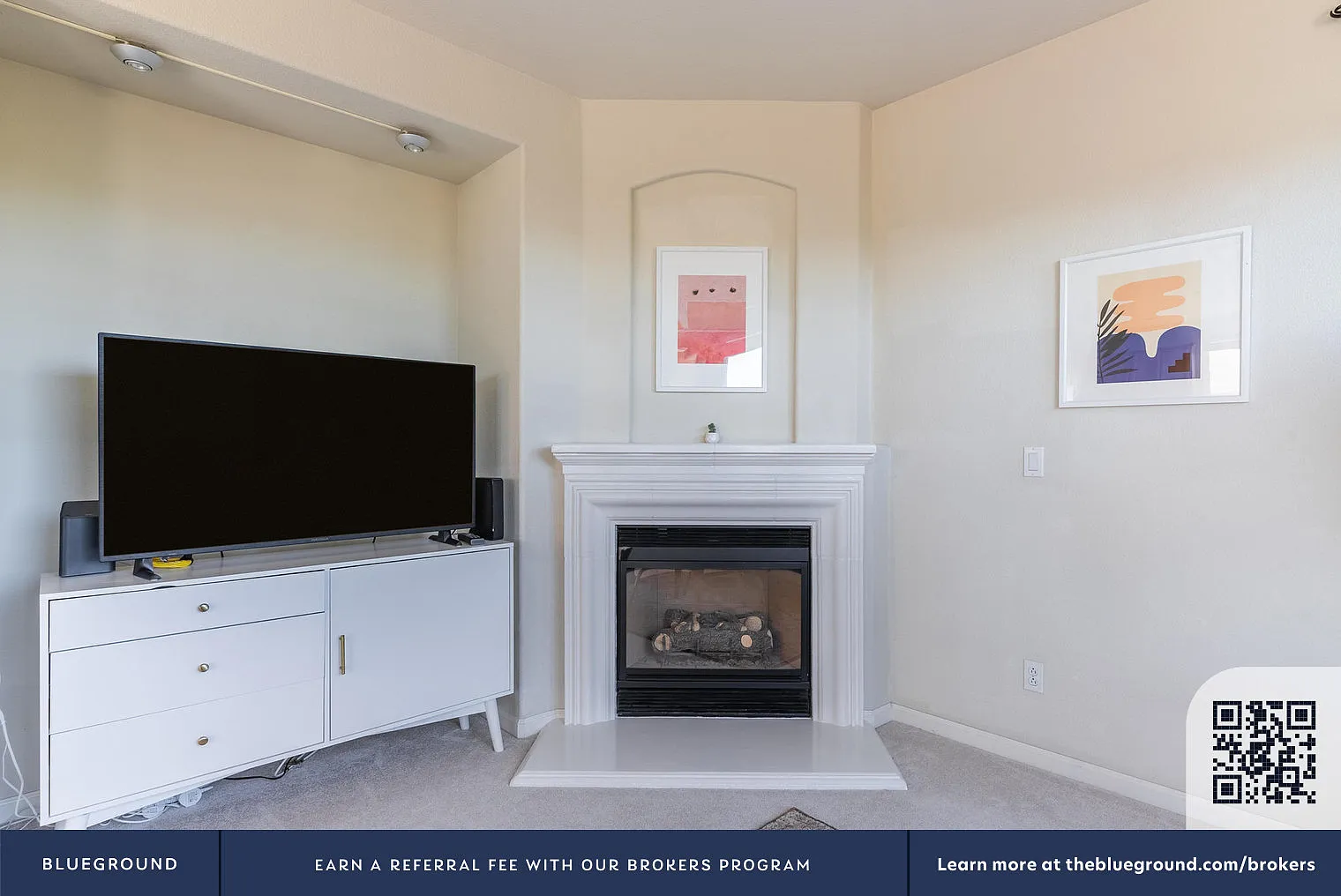 4 bed, 3.0 bath, 2400 sqft, $4,510 — Photo 3