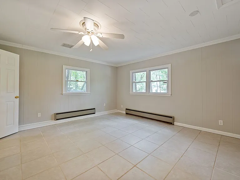 2737 Dogwood Rd — Photo 8