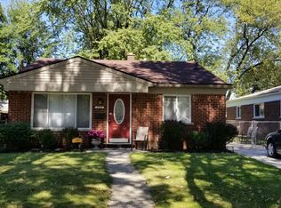 25628 Norfolk St, Dearborn Heights, MI 48125