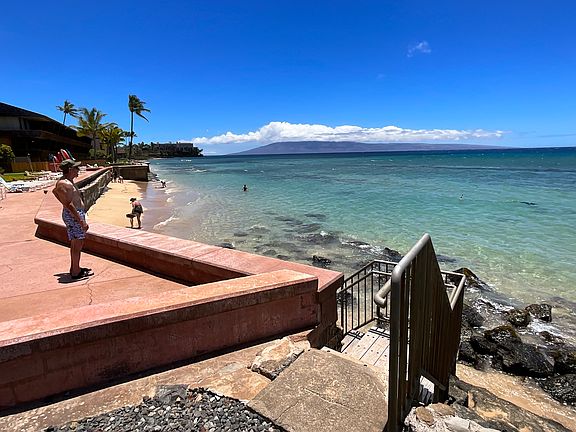 Epic views of the Pacific Ocean_ ______