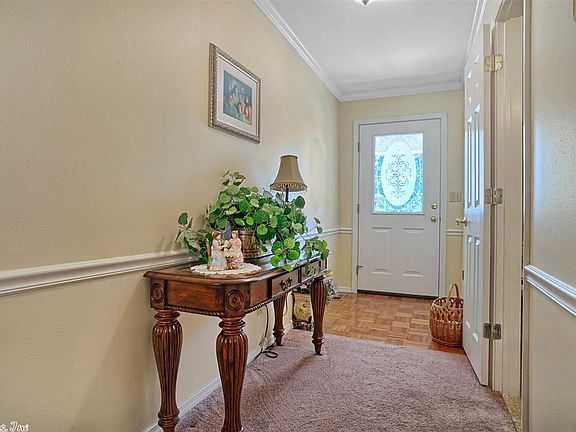 3rd image of 10102 Echo Ln