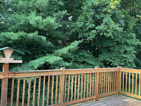 2nd image of 1138 Chestnut Ct