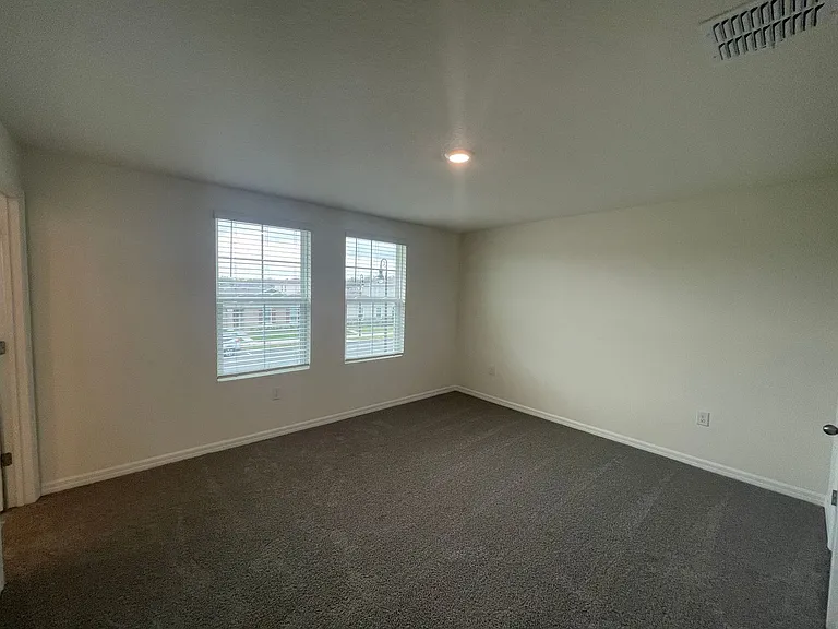 6126 Galloping Dr — Photo 6