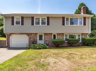 3 Mulberry Ln, Billerica, MA 01821