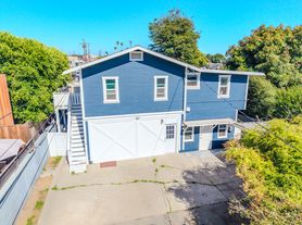 34 S Santa Rosa St, Ventura, CA