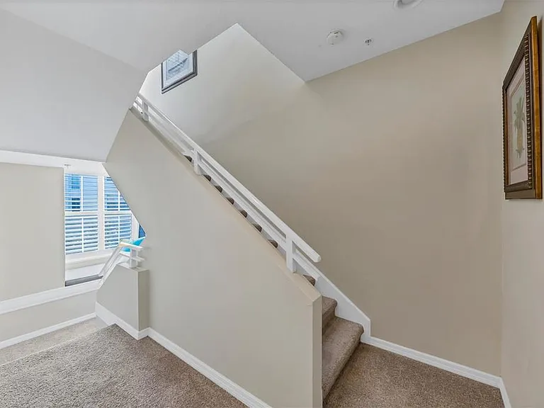 8272 Harborside Cir — Photo 3