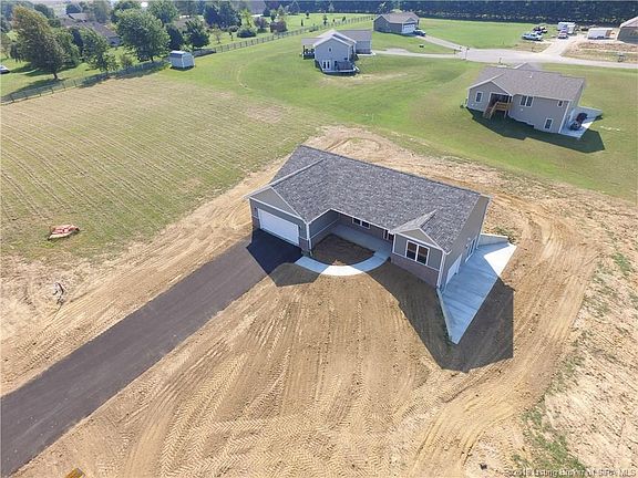 3rd image of 3073 E Hardy Ct