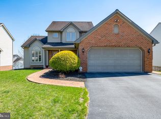 935 Hedgewyck Ln, Elizabethtown, PA 17022