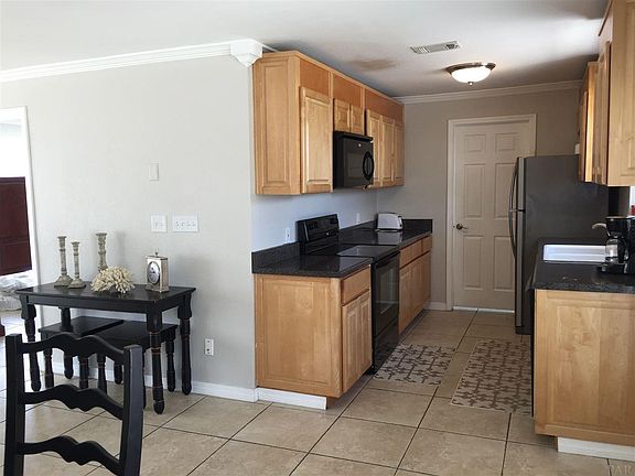 3rd image of 1304 Maldonado Dr