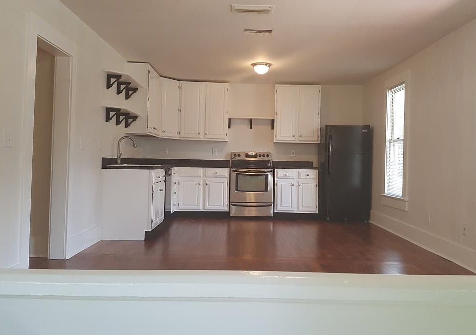 1st image of 3649 Herschel St #2