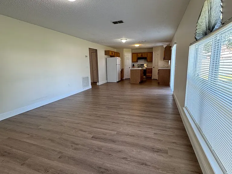 11718 Pethrick Dr — Photo 15
