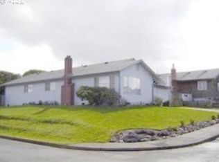 1809 Grant St, North Bend, OR 97459