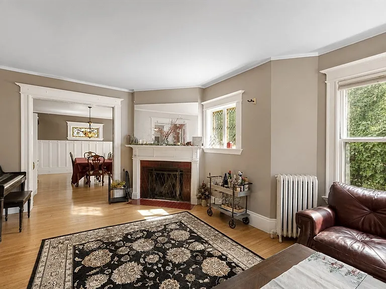 104 Englewood Ave — Photo 2