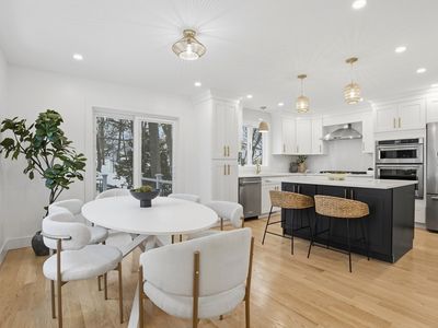 44 Lakeview Ter, Waltham, MA, 02451