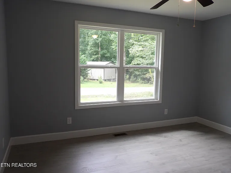 707 Oneida Ln — Photo 20