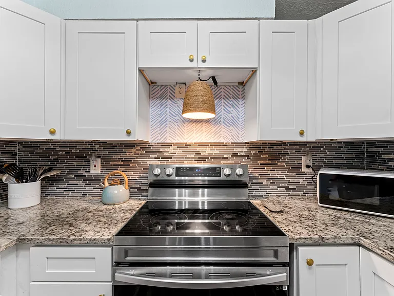 10330 Agave Rd — Photo 11