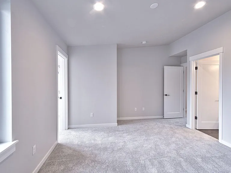 5443 SE Logan Ln — Photo 11