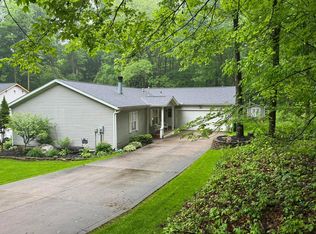 720 Crestrose Cir, Howard, OH 43028