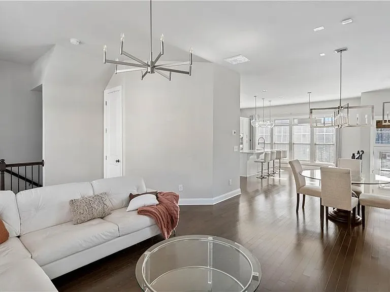 1302 Harris Way — Photo 15