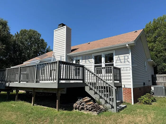 3 bed, 2.0 bath, 1148 sqft, $1,797 — Photo 4