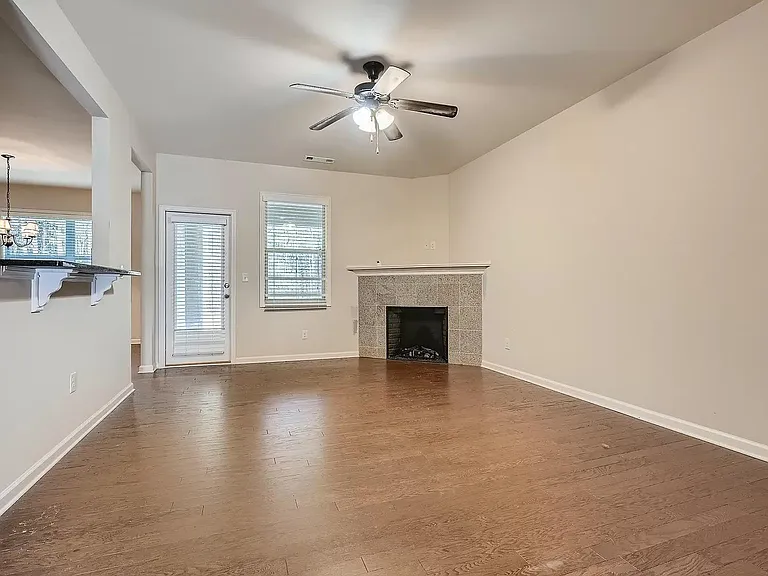 204 Madison Ave — Photo 3
