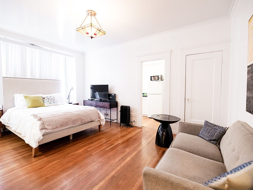 1st image of 721 Bush St APT 203