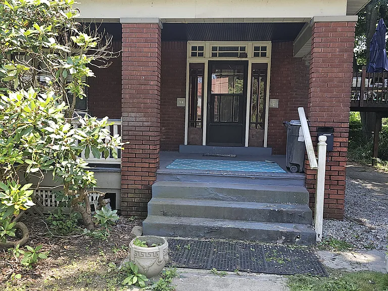 146 Lee St #1 — Photo 5